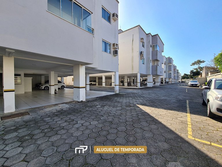 105B - Apto aconchegante para 05 pessoas em Bombas