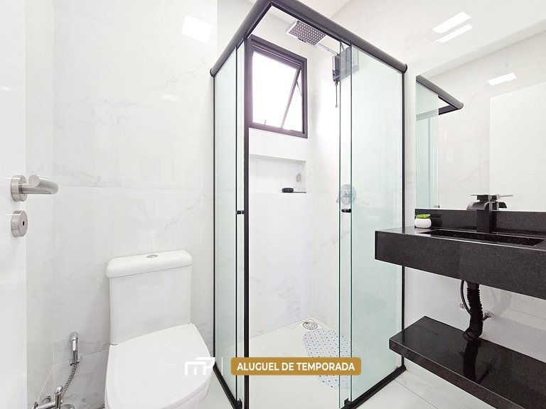 108 - Apartamento com 02 suítes para até 6 pessoas