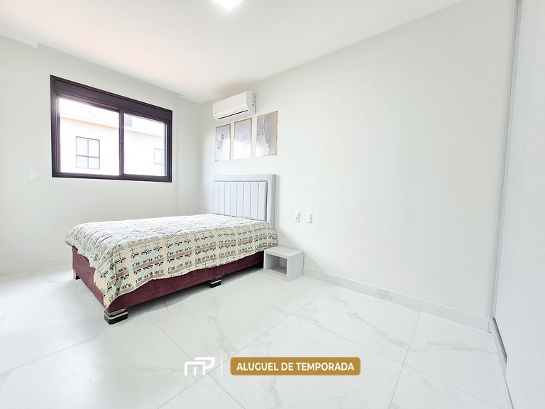 108 - Apartamento com 02 suítes para até 6 pessoas
