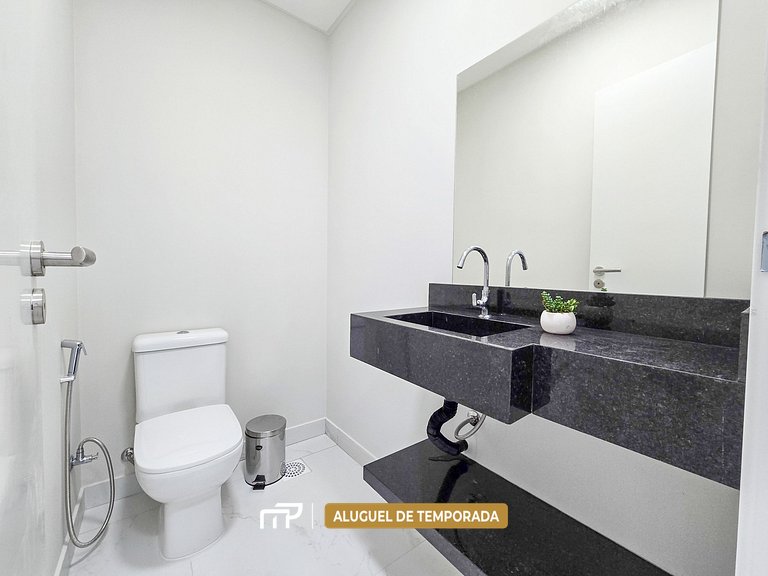 108 - Apartamento com 02 suítes para até 6 pessoas