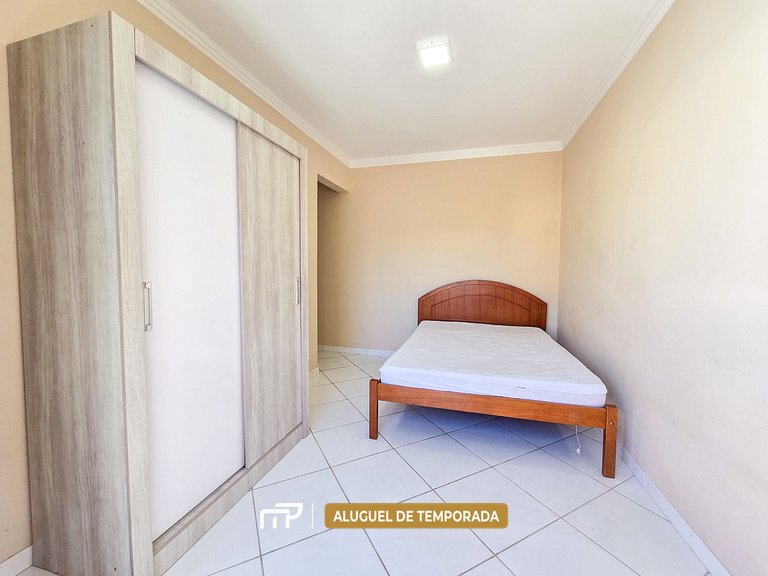 112 - Apto com 2 quartos a poucos passos do mar!