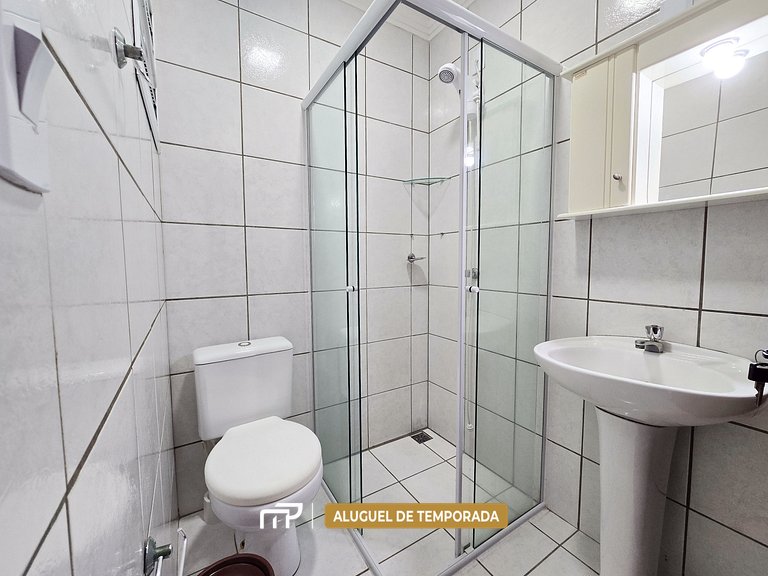 112 - Apto com 2 quartos a poucos passos do mar!