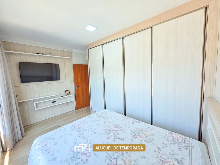 106 - Casa com 3 quartos na Praia de Mariscal