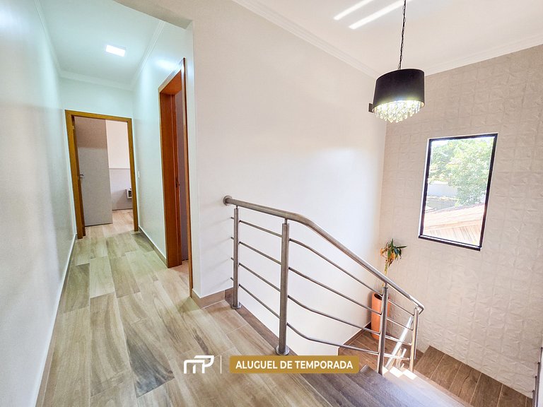 106 - Casa com 3 quartos na Praia de Mariscal