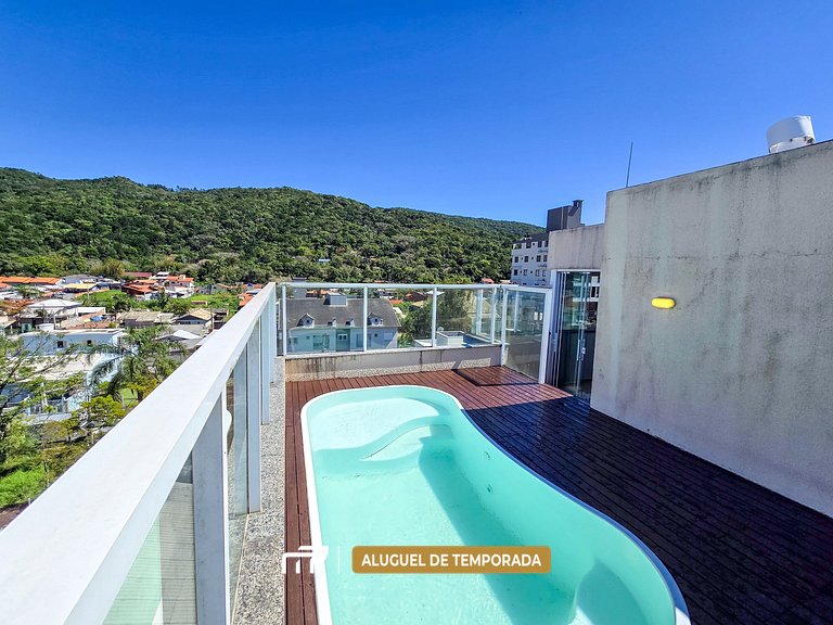 111 - Cobertura com 03 quartos e piscina