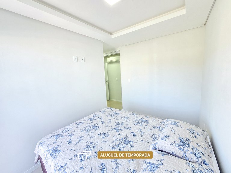 111 - Cobertura com 03 quartos e piscina