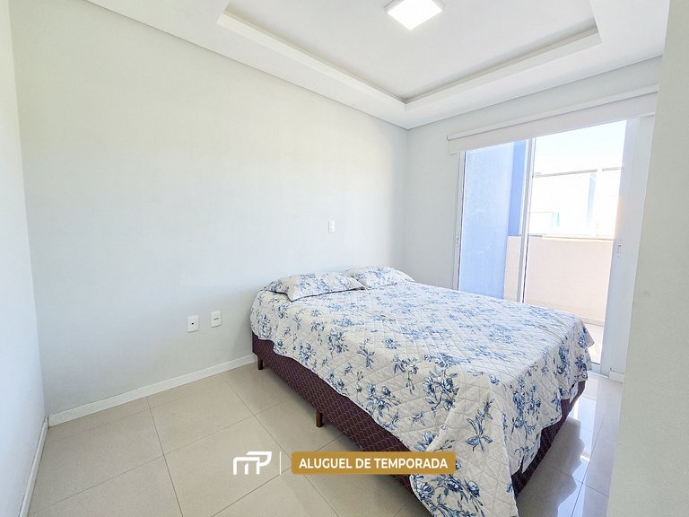 111 - Cobertura com 03 quartos e piscina