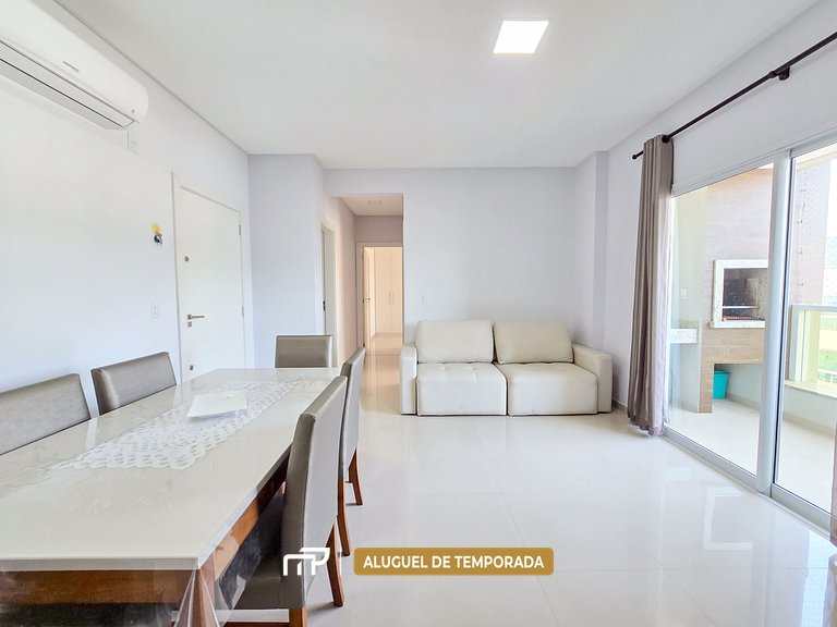 101 - Apto com 02 quartos na Praia de Bombas