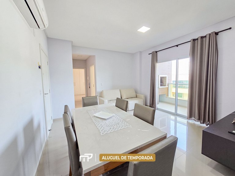 101 - Apto com 02 quartos na Praia de Bombas