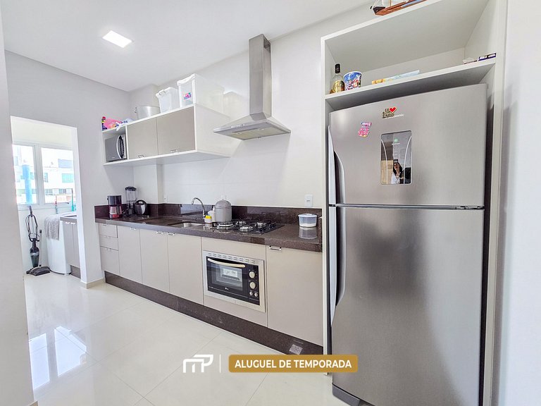 101 - Apto com 02 quartos na Praia de Bombas