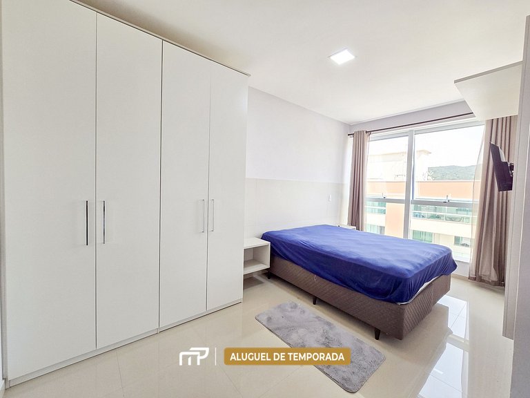 101 - Apto com 02 quartos na Praia de Bombas