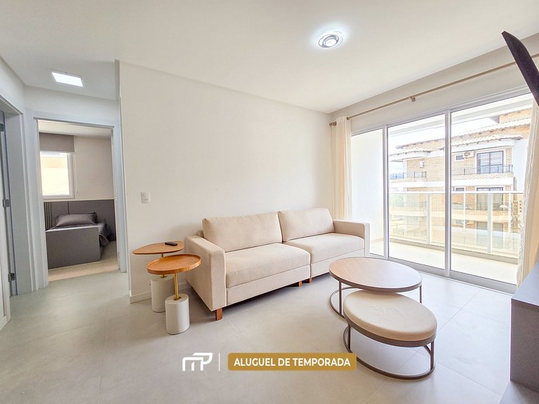 110 - Apto com 02 quartos, próximo à praia