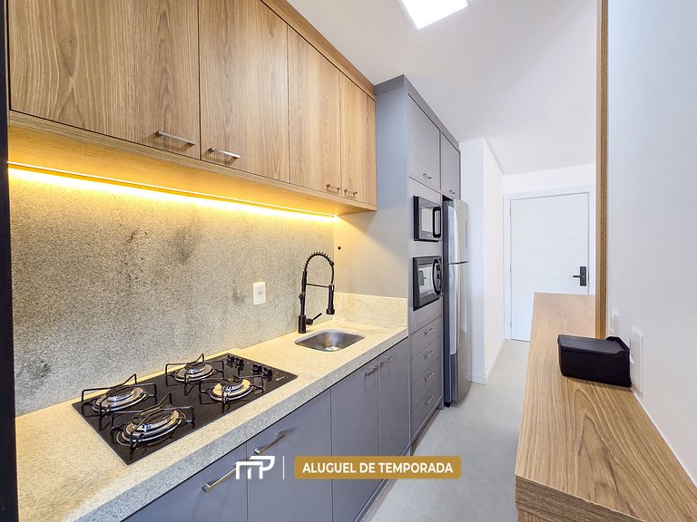 110 - Apto com 02 quartos, próximo à praia