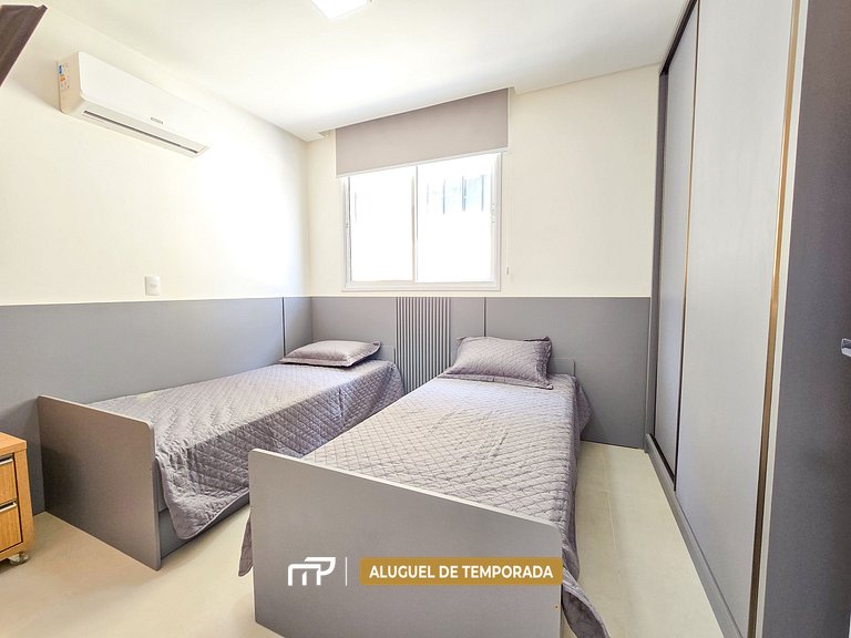 110 - Apto com 02 quartos, próximo à praia