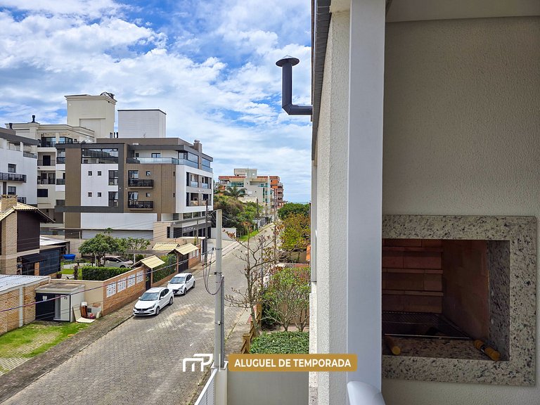 110 - Apto com 02 quartos, próximo à praia