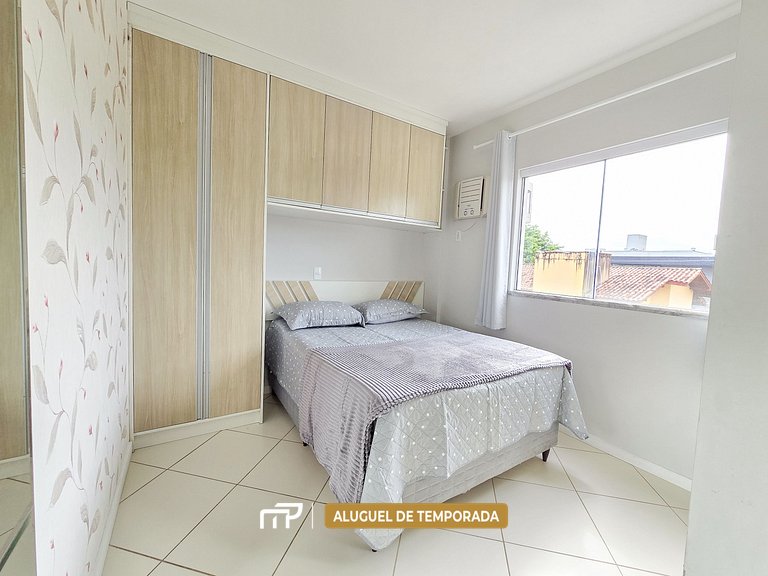 105A - Apto com 02 quartos na Praia de Bombas