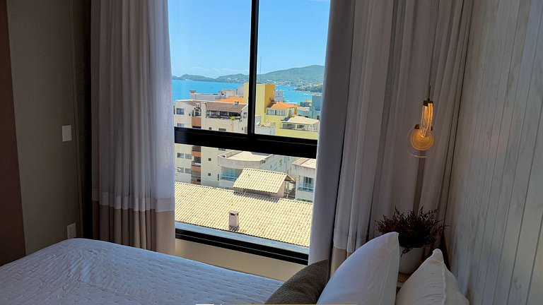109 - Lindo apto com 03 suítes e vista para o mar!