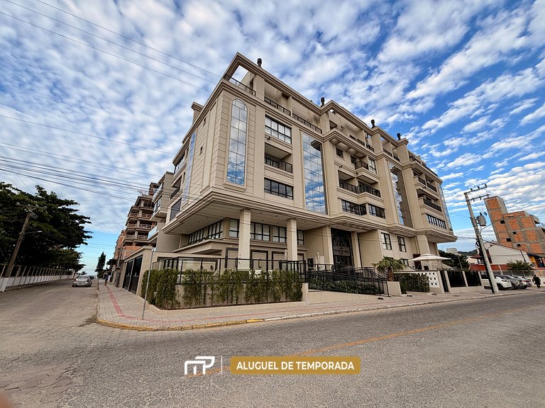 107A - Duplex aconchegante a poucos passos do mar!