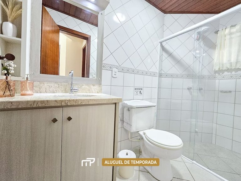113 - Apto com 3 quartos a poucos passos da areia!