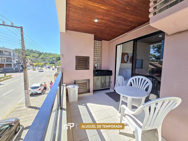 113 - Apto com 3 quartos a poucos passos da areia!