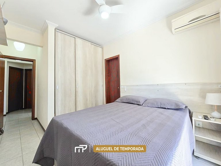 113 - Apto com 3 quartos a poucos passos da areia!
