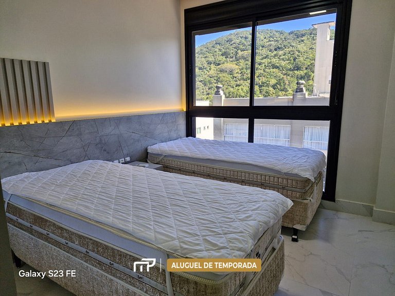 115 - Apartamento com 2 suítes a 300m do mar