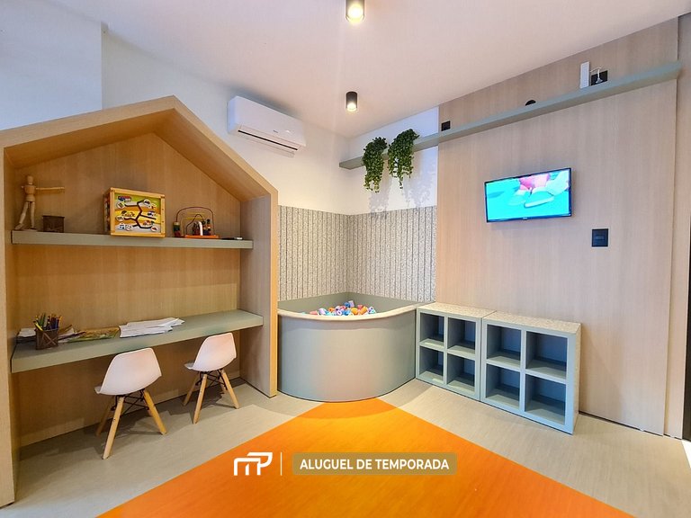 115 - Apartamento com 2 suítes a 300m do mar