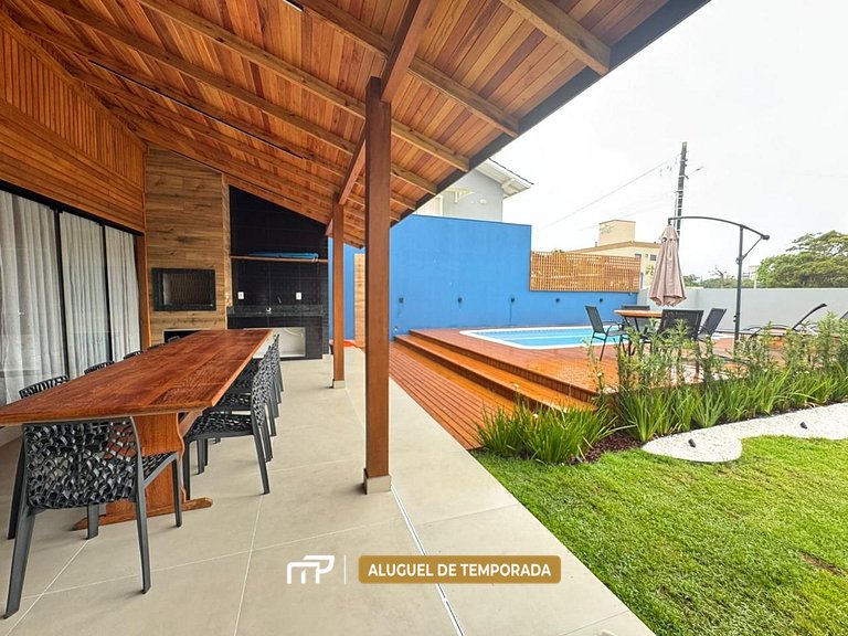 119 - Casa com 03 quartos em Canto Grande
