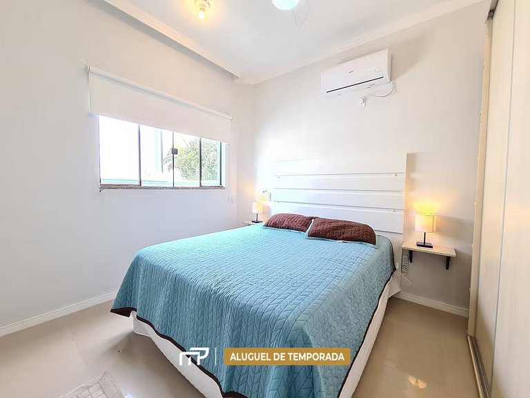 125 - Casa com 3 Quartos e Área Gourmet