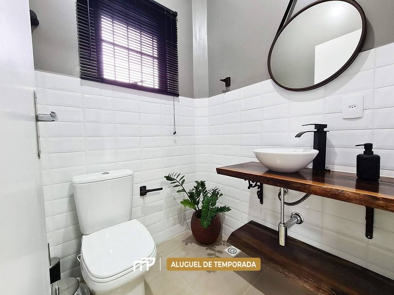 125 - Casa com 3 Quartos e Área Gourmet
