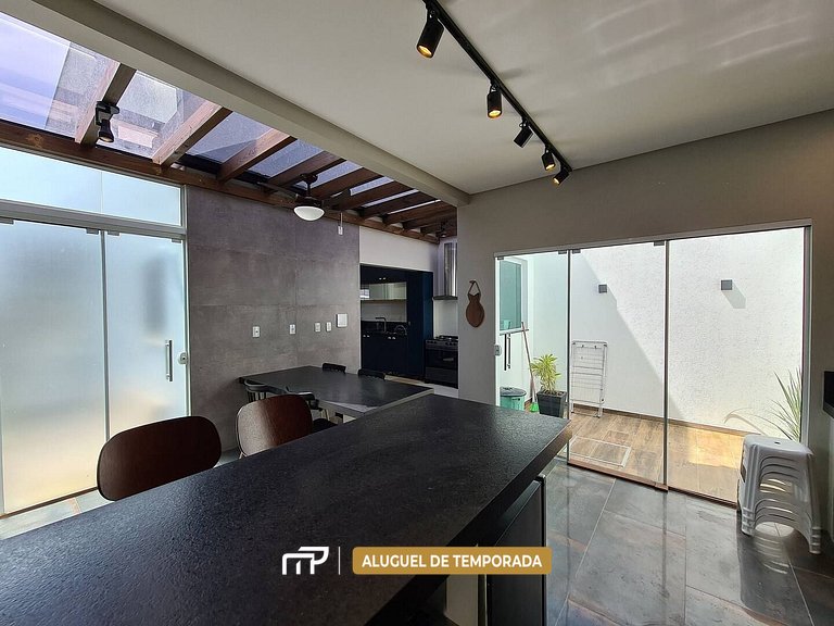 125 - Casa com 3 Quartos e Área Gourmet