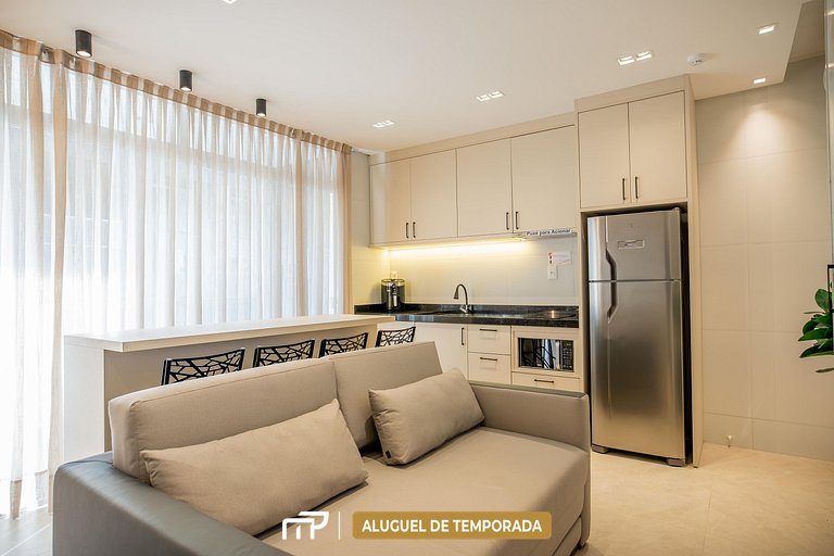 126 - Flat com piscina aquecida e jacuzzi