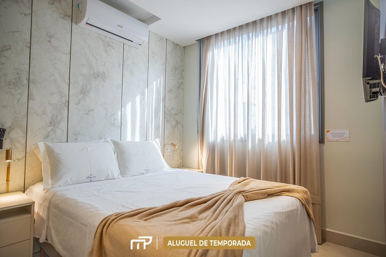 126 - Flat com piscina aquecida e jacuzzi