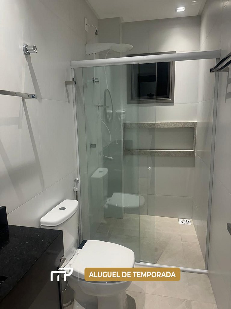126 - Flat com piscina aquecida e jacuzzi