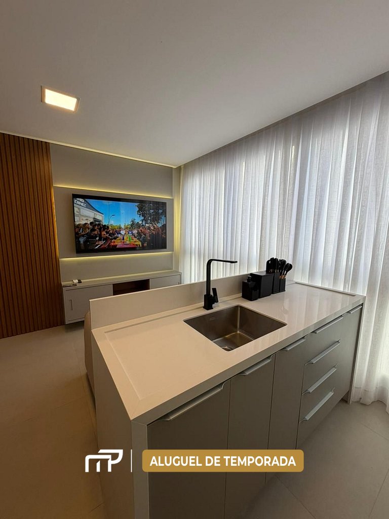 127A - Flat 120 metros da praia de Bombas