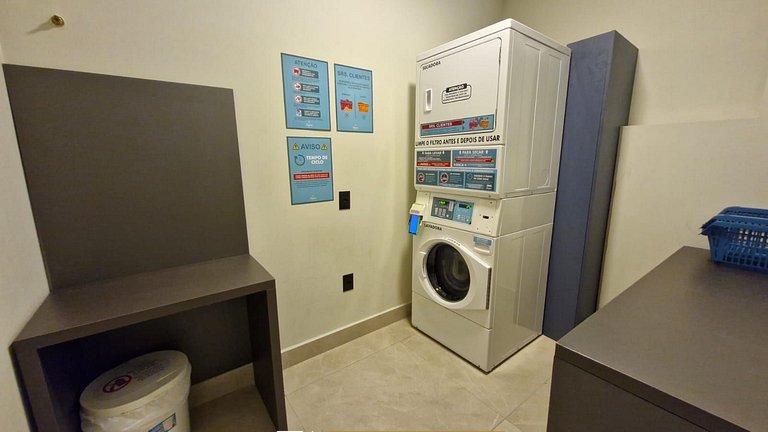 126 - Flat com piscina aquecida e jacuzzi