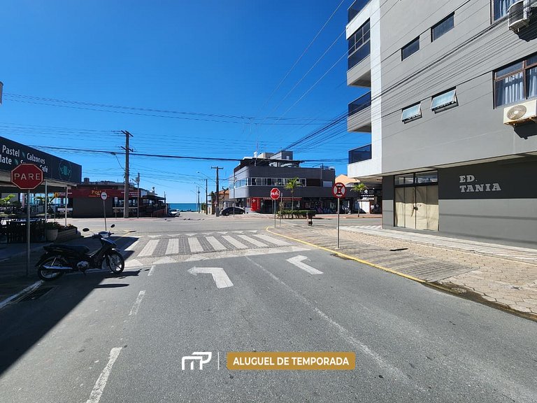 130A - Apto à 3 min da praia de Bombas