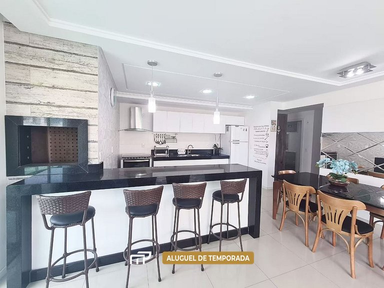 132 - Apartamento a 190 metros da Praia de Bombas