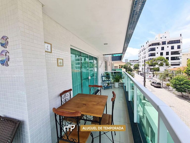 132 - Apartamento a 190 metros da Praia de Bombas