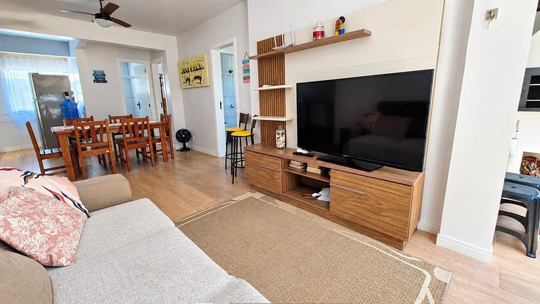 134 - Apartamento em Bombas a 200m da Praia