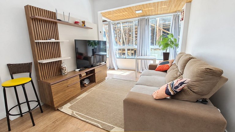 134 - Apartamento em Bombas a 200m da Praia