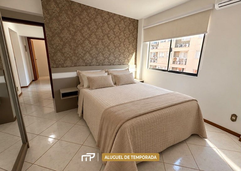 123B - Apartamento com 3 quartos, 120m do mar