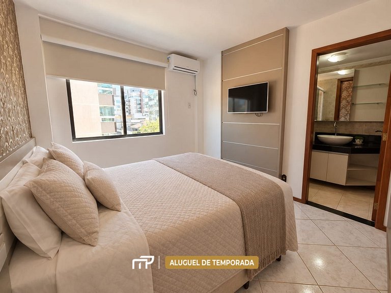 123B - Apartamento com 3 quartos, 120m do mar